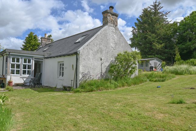2 bed detached house