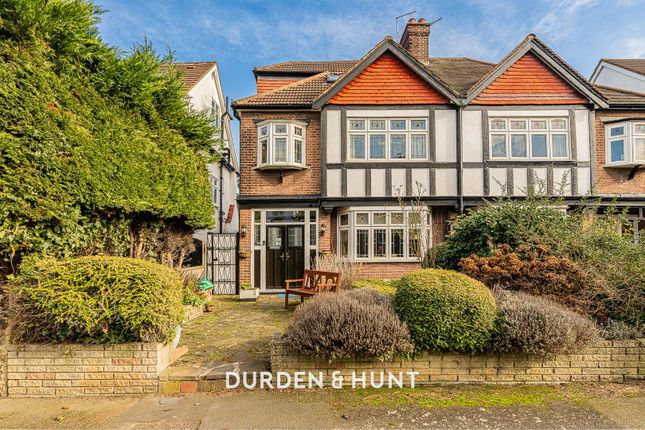 5 bedroom semi-detached house for sale