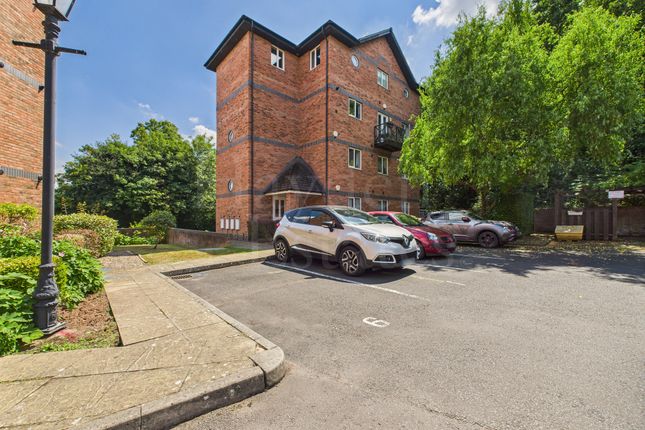 Round Hill Wharf, Kidderminster, DY11... 2 bed apartment for sale
