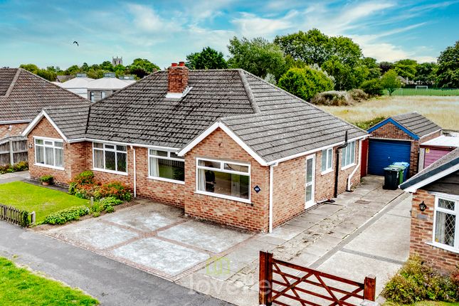 St Christophers Road, Humberston DN36 2 bed semi