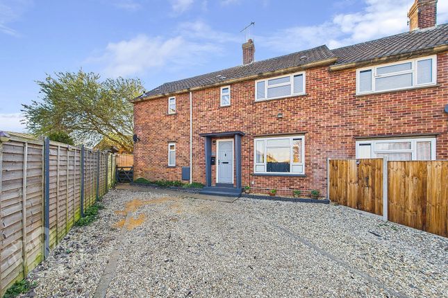 Hockering Lane, Bawburgh, Norwich 3 bed semi