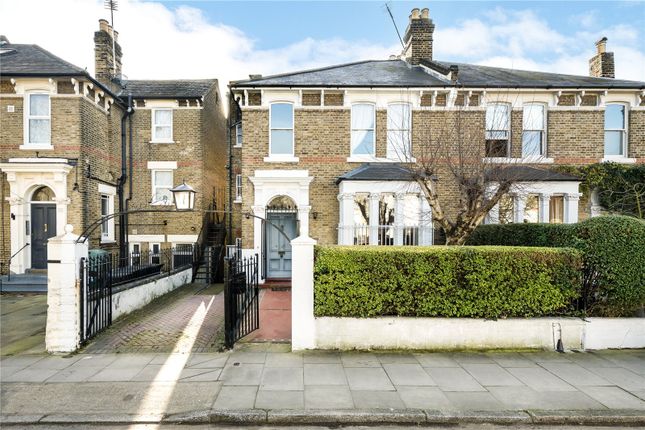 6 bedroom semi-detached house for sale