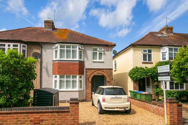 3 bedroom semi-detached house for sale
