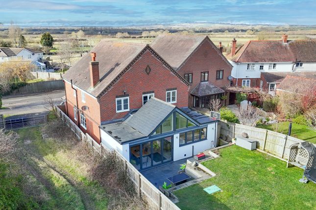 Shabbington, Bucckinghamshire 4 bed detached house for sale