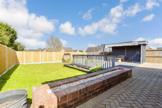 Green Lane, Eythorne, Dover, Kent 4 bed bungalow for sale