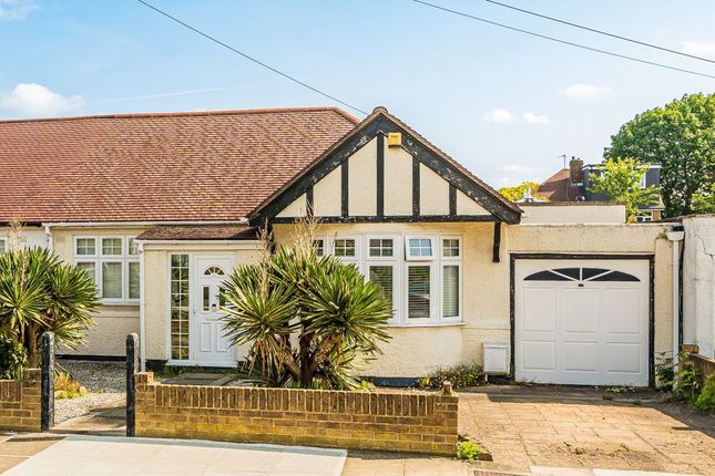Sheringham Avenue, Twickenham TW2 2 bed bungalow for sale