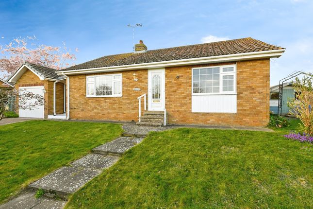 2 bed detached bungalow