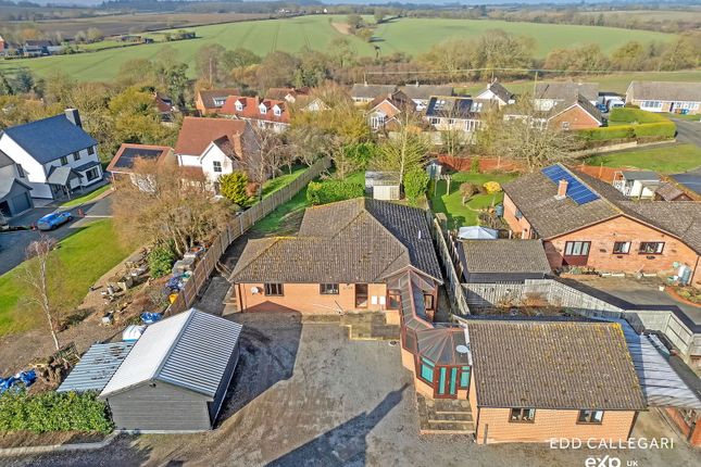 The Causeway, Ipswich IP7 4 bed detached bungalow for sale