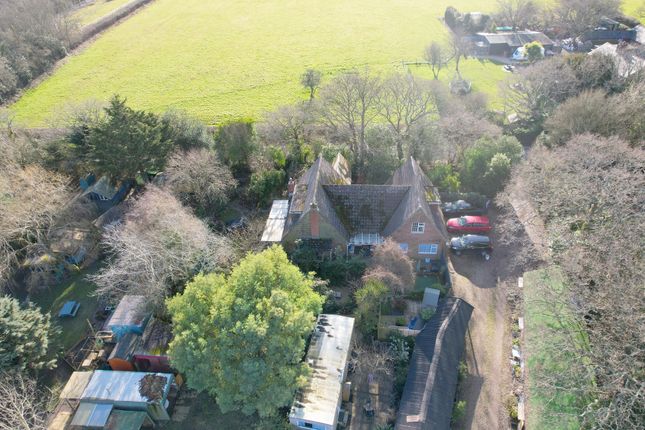 Vaggs Lane, Hordle, Lymington SO41 4 bed detached house for sale