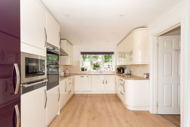 Culliford Road North, Dorchester DT1 5 bed detached house for sale