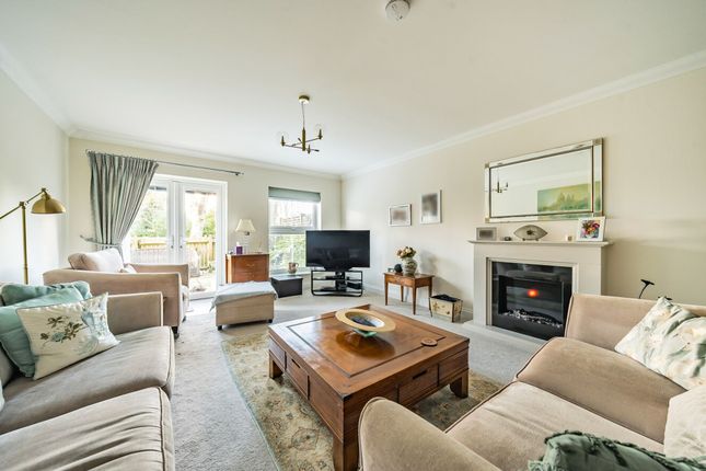 Redcliffe Place, Tunbridge Wells, TN2 3 bed ground floor flat for sale
