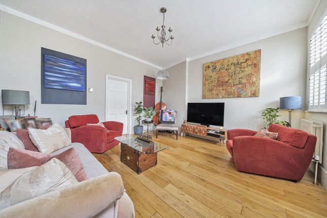 North Cross Road, East Dulwich... 2 bed maisonette for sale