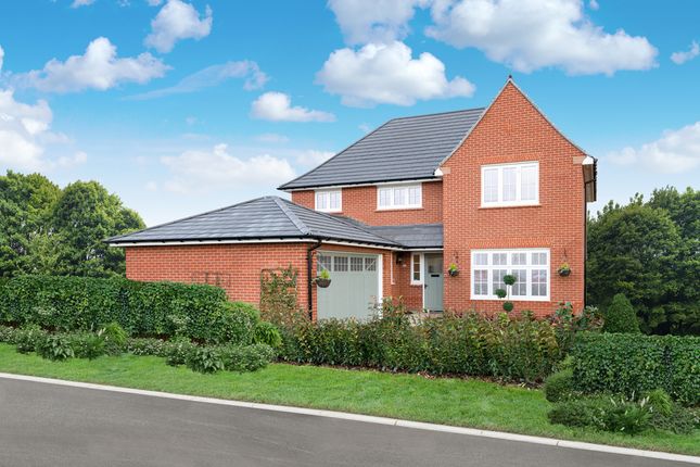 4 bed detached house