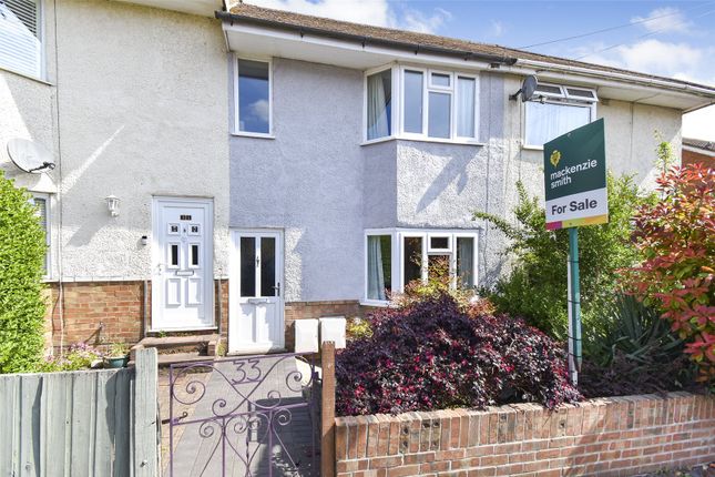 Holly Road, Hampshire GU12 2 bed terraced house for sale