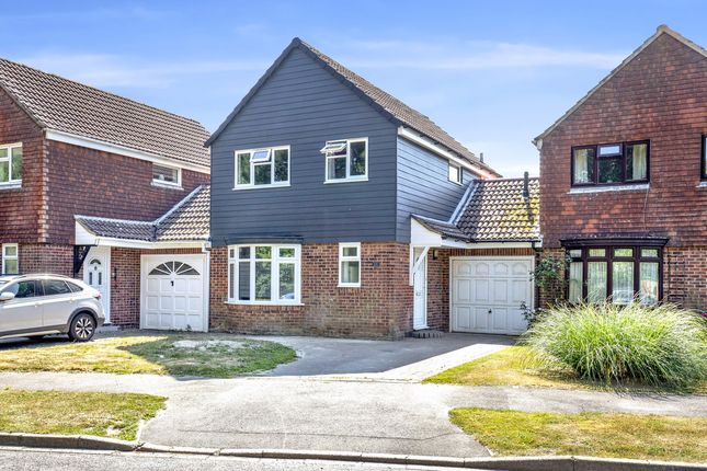3 bedroom link detached house for sale