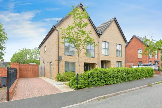4 bedroom semi-detached house for sale