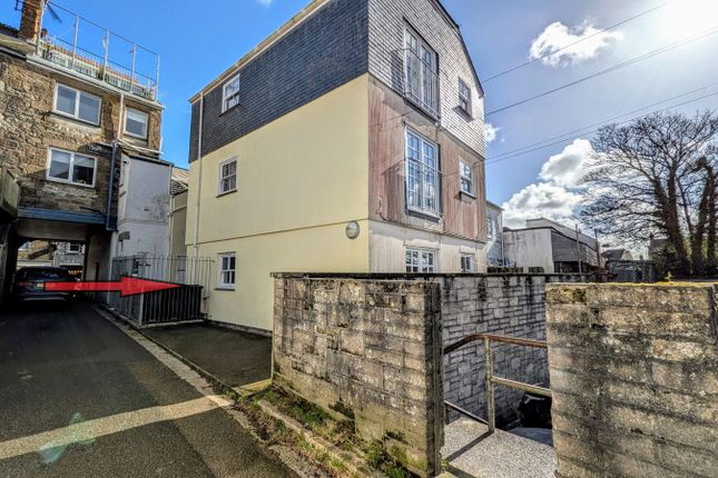 Causeway Lane, Penzance TR18 2 bed ground floor flat for sale