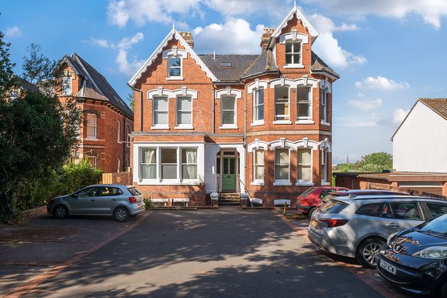 16 Bodenham Road, Hereford HR1 2 bed ground floor flat for sale