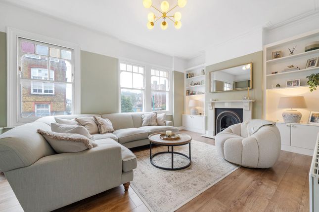 Kingswood Road, London SW2 3 bed flat for sale