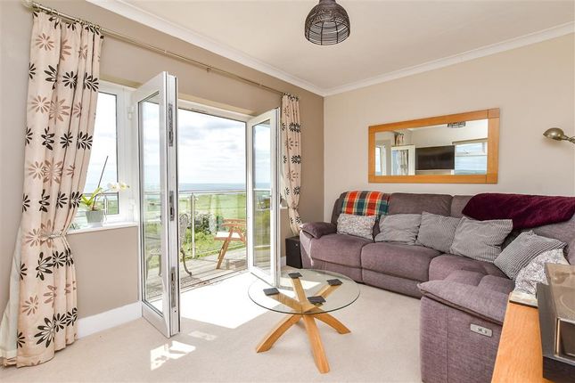 2 bed detached house