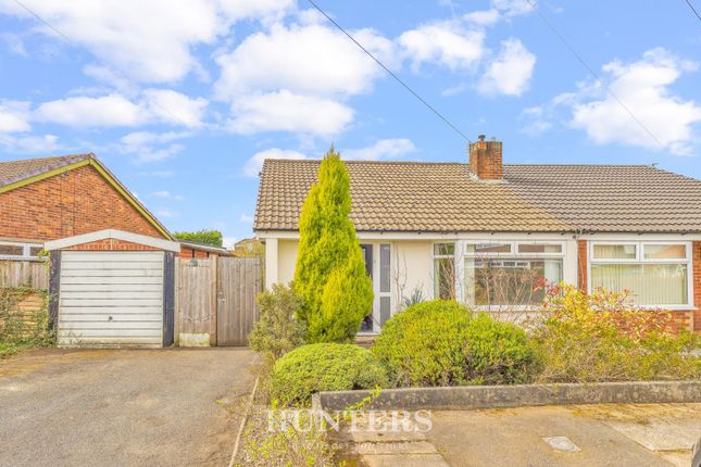 Stanway Close, Alkrington, Middleton M24 3 bed semi