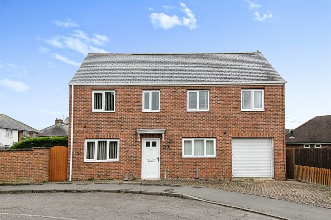 3 bed detached house