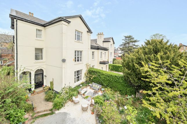7 bedroom semi-detached house for sale