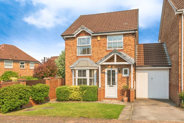 3 bedroom link detached house for sale