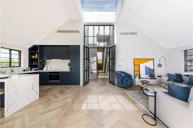 Hamilton Court, Maida Vale W9 2 bed flat for sale