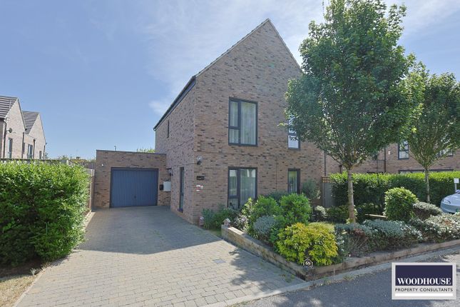 Markwick Avenue, Cheshunt EN8 4 bed detached house for sale