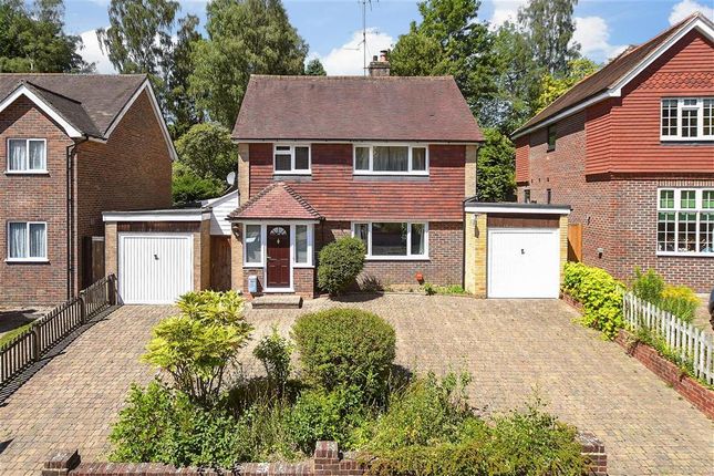 4 bed detached house