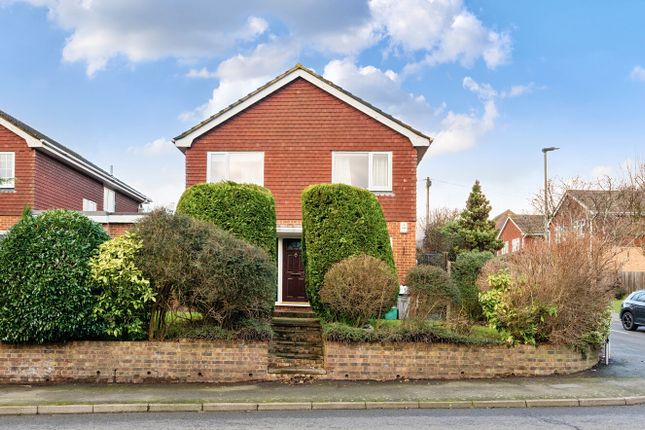 4 bedroom link detached house for sale