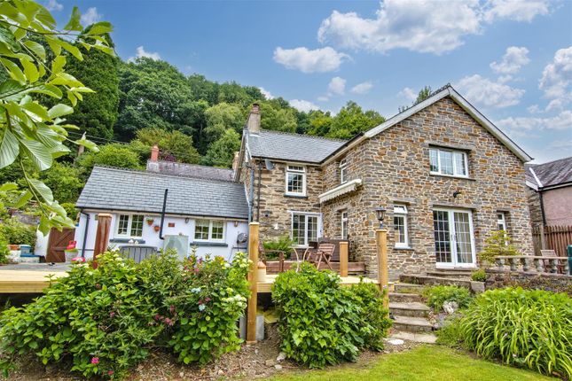 Velindre, Llandysul 3 bed detached house for sale