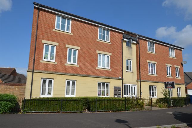 Otter Springs, Gillingham 2 bed flat for sale