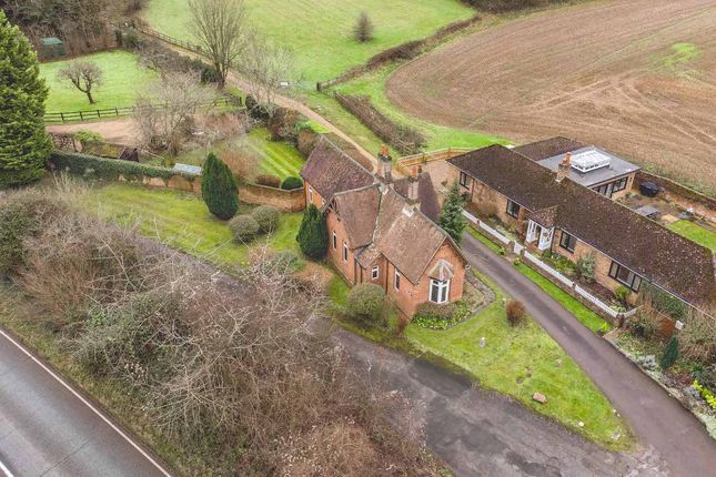 Oxford Road, Gerrards Cross SL9 2 bed detached bungalow for sale
