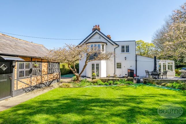 Pound Farm Lane, Ash Green GU12 3 bed end of terrace house for sale
