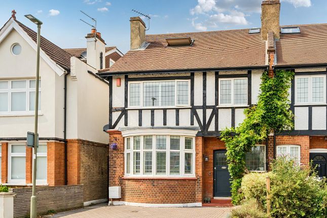 Oakleigh Gardens, Whetstone 5 bed semi