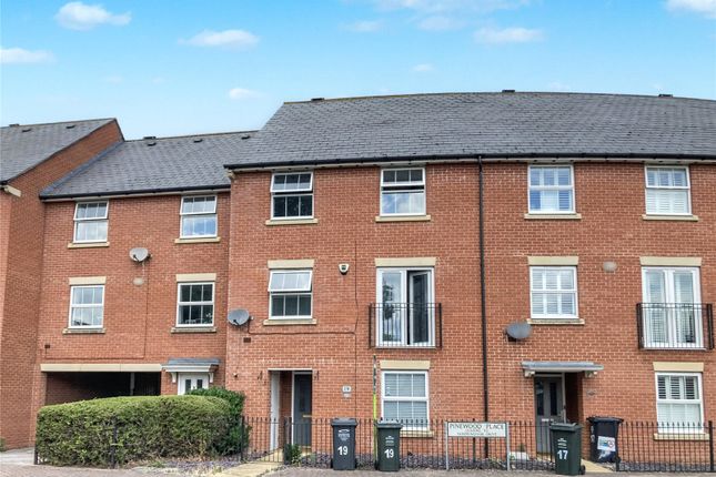 Pinewood Place, Dartford, Kent, DA2 5 bed terraced house for sale