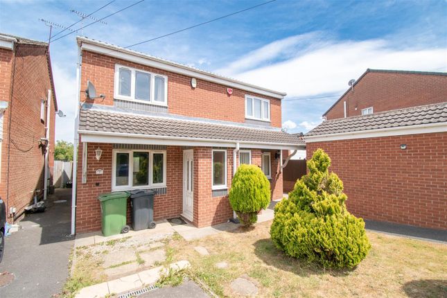 2 bedroom semi-detached house for sale