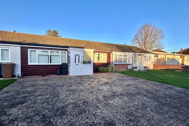 8 Laburnum Grove, Didcot, OX11 8BD 2 bed bungalow for sale