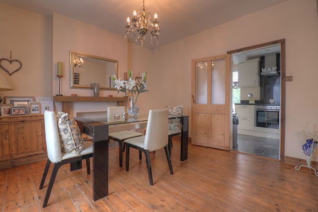 2 bedroom detached house for sale