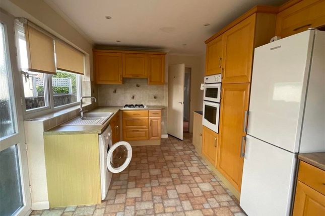 2 bed detached bungalow