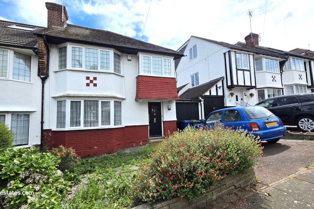 LOVELACE ROAD, EAST BARNET EN4 3 bed semi