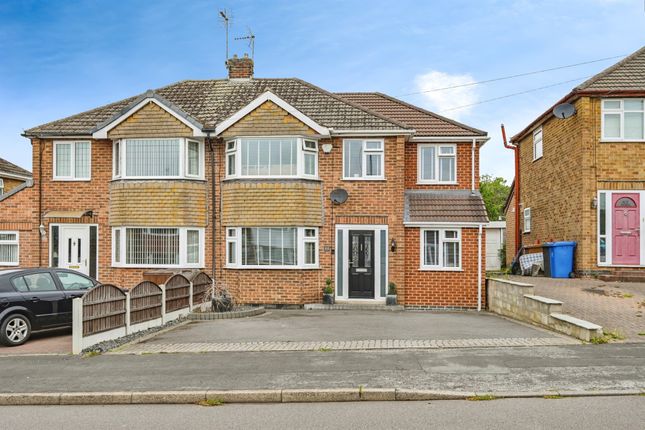 5 bedroom semi-detached house for sale