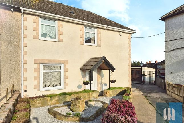 Crescent Road, Havercroft, Wakefield... 3 bed semi