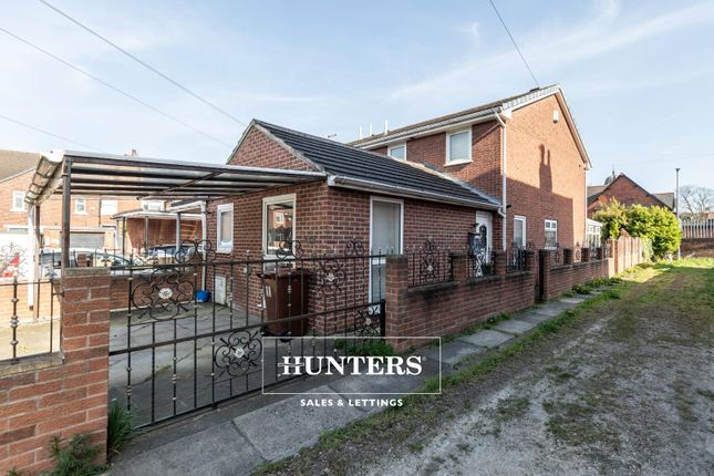 4 bedroom end of terrace house for sale