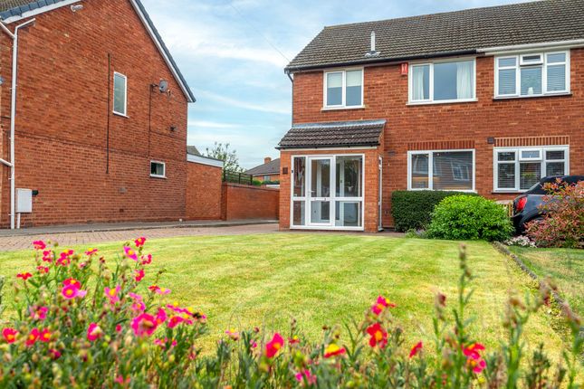 Pear Tree Close, Tamworth, B79 3 bed semi