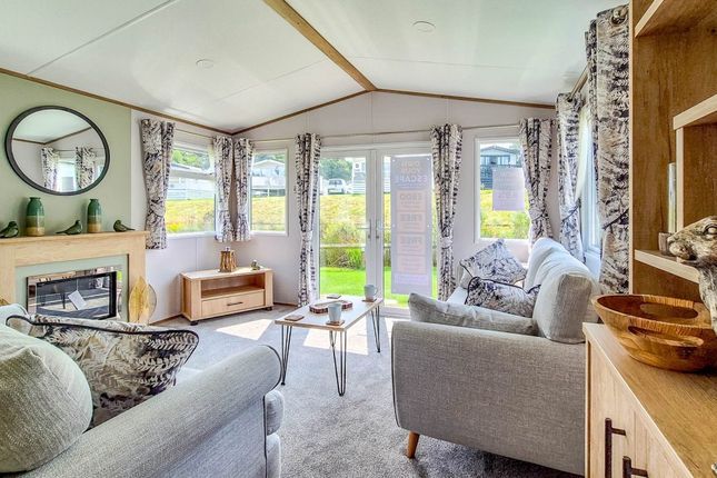 Hedley Wood Holiday Park 2 bed park home for sale