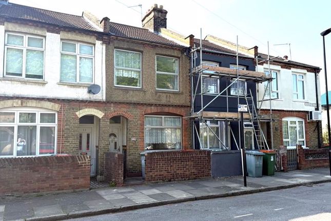 Grenadier Street, North Woolwich, E16 2 bed terraced house for sale