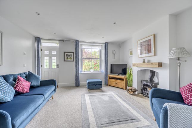Cirencester Road, Tetbury... 2 bed end of terrace house for sale